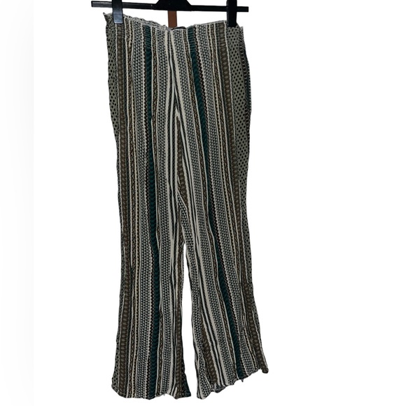 Brandy Melville Alexah Wide Leg Flowy Pant - Picture 2 of 4